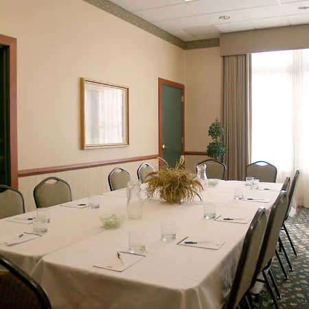 Country Inn & Suites By Radisson, St Charles Historic District 